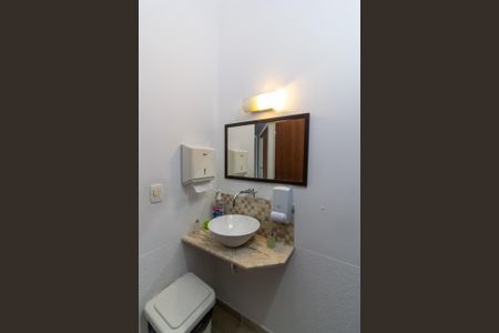 Casa à venda com 200m², 2 quartos e 1 vagaBanheiro Social