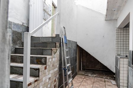 Casa para alugar com 45m², 2 quartos e sem vagaÁrea externa