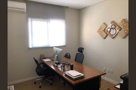 Casa à venda com 4 quartos, 287m² em Swiss Park, Campinas