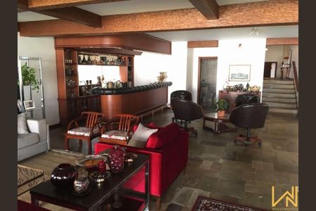 Casa à venda com 590m², 5 quartos e 7 vagas