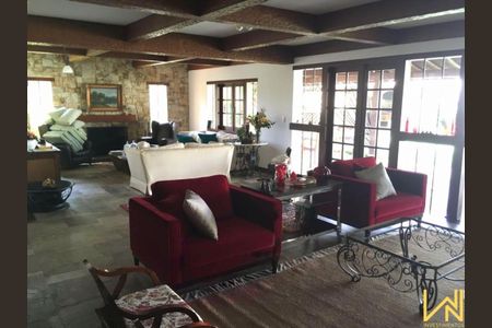 Casa à venda com 590m², 5 quartos e 7 vagas