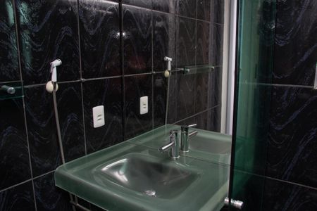 Apartamento para alugar com 56m², 2 quartos e 1 vaga Apartamento para alugar com 56m², 2 quartos e 1 vagaBanheiro