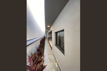 Casa à venda com 3 quartos, 140m² em Jardim Yeda, Campinas