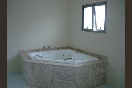 Casa à venda com 3 quartos, 330m² em Swiss Park, Campinas