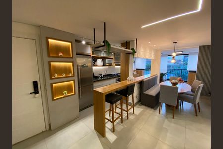 Apartamento à venda com 2 quartos, 83m² em Taquaral, Campinas