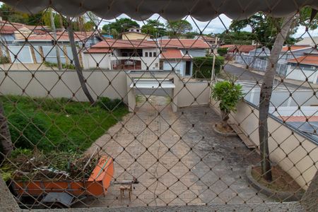 Casa à venda com 443m², 4 quartos e 6 vagasVista Quarto 2