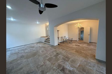 Casa à venda com 5 quartos, 443m² em Vila Nogueira, Campinas