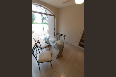 Casa à venda com 443m², 4 quartos e 6 vagasCopa