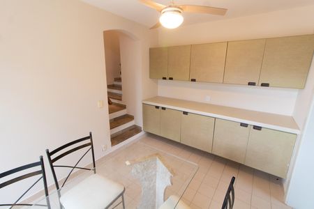 Casa à venda com 443m², 4 quartos e 6 vagasCopa