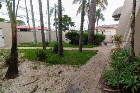 Casa à venda com 443m², 4 quartos e 6 vagasÁrea comum