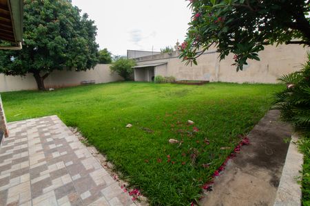 Casa à venda com 443m², 4 quartos e 6 vagasÁrea comum