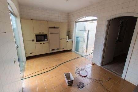 Casa à venda com 443m², 4 quartos e 6 vagasÁrea de Serviço