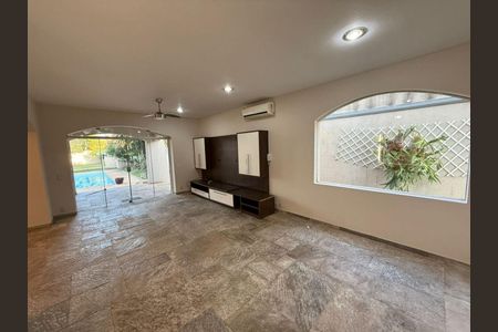 Casa à venda com 5 quartos, 443m² em Vila Nogueira, Campinas