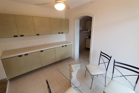 Casa à venda com 443m², 4 quartos e 6 vagasCopa