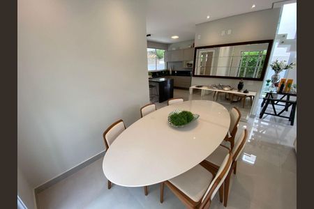 Casa à venda com 3 quartos, 209m² em Gramado, Campinas