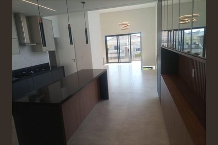 Casa à venda com 3 quartos, 240m² em Swiss Park, Campinas