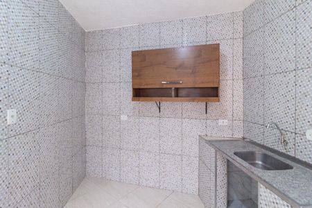Cozinha de casa para alugar com 1 quarto, 32m² em Vila Dirce, Carapicuíba