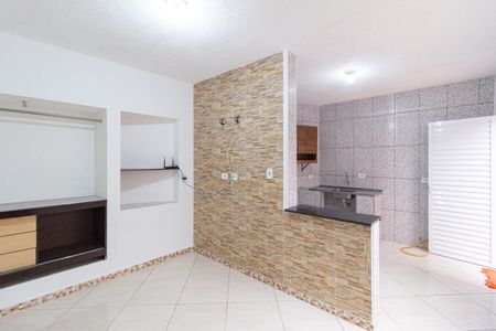 Quarto de casa para alugar com 1 quarto, 32m² em Vila Dirce, Carapicuíba