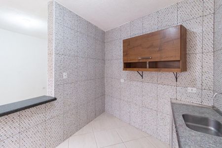Cozinha de casa para alugar com 1 quarto, 32m² em Vila Dirce, Carapicuíba