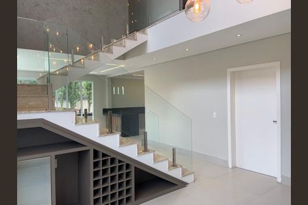 Casa à venda com 3 quartos, 278m² em Swiss Park, Campinas