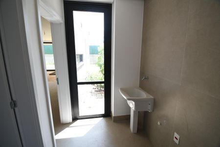 Casa de condomínio à venda com 225m², 3 quartos e 2 vagasÁrea de Serviço