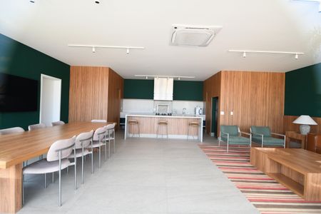 Casa de condomínio à venda com 225m², 3 quartos e 2 vagasÁrea comum - Salão de festas