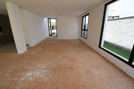 Casa de condomínio à venda com 225m², 3 quartos e 2 vagasSala 1