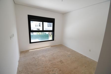 Casa de condomínio à venda com 225m², 3 quartos e 2 vagasSuíte 2