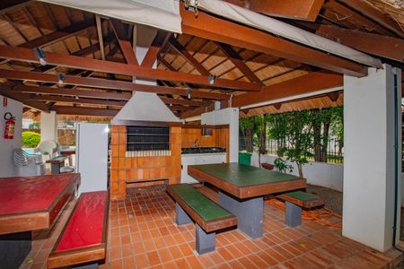 Apartamento à venda com 90m², 2 quartos e 1 vaga Apartamento à venda com 90m², 2 quartos e 1 vagaÁrea comum - Churrasqueira