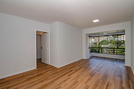 Apartamento à venda com 90m², 2 quartos e 1 vaga Apartamento à venda com 90m², 2 quartos e 1 vagaSala