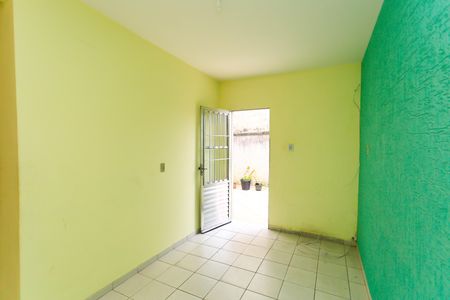 Casa para alugar com 39m², 1 quarto e sem vaga Casa para alugar com 39m², 1 quarto e sem vagaSala