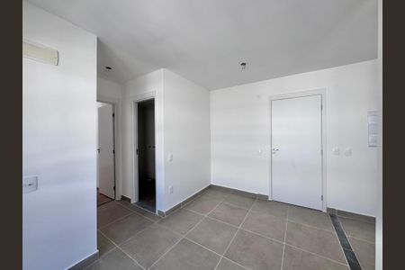 Sala de apartamento para alugar com 2 quartos, 62m² em Recreio dos Bandeirantes, Rio de Janeiro