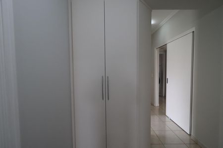Apartamento para alugar com 128m², 3 quartos e 2 vagasRoupeiro