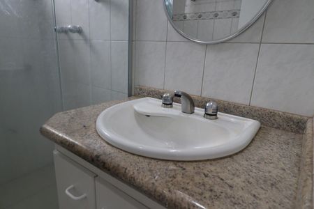 Apartamento para alugar com 128m², 3 quartos e 2 vagasBanheiro