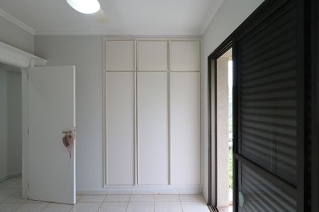 Apartamento para alugar com 128m², 3 quartos e 2 vagasQuarto 2