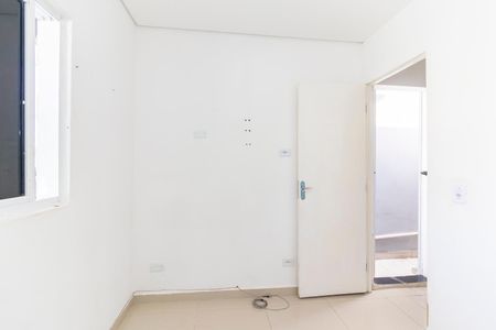 Quarto de casa para alugar com 1 quarto, 26m² em Jardim Lajeado, São Paulo