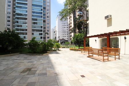 Apartamento à venda com 192m², 4 quartos e 2 vagas Apartamento à venda com 192m², 4 quartos e 2 vagasÁrea comum