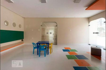 Apartamento à venda com 192m², 4 quartos e 2 vagas Apartamento à venda com 192m², 4 quartos e 2 vagasBrinquedoteca