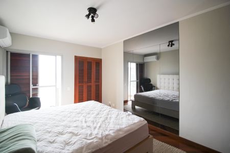 Apartamento à venda com 192m², 4 quartos e 2 vagas Apartamento à venda com 192m², 4 quartos e 2 vagasSuíte