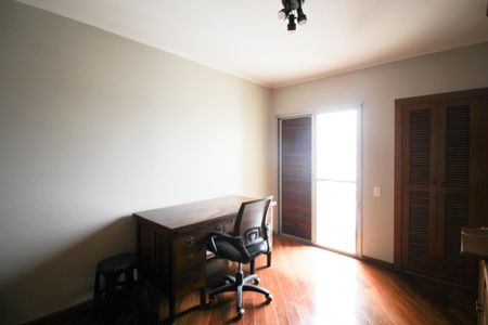 Apartamento à venda com 192m², 4 quartos e 2 vagas Apartamento à venda com 192m², 4 quartos e 2 vagasQuarto 3