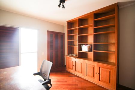 Apartamento à venda com 192m², 4 quartos e 2 vagas Apartamento à venda com 192m², 4 quartos e 2 vagasQuarto 3