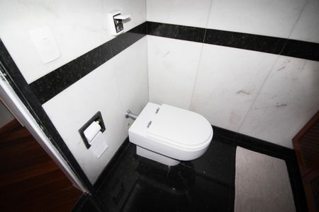 Apartamento à venda com 192m², 4 quartos e 2 vagas Apartamento à venda com 192m², 4 quartos e 2 vagasBanheiro 2