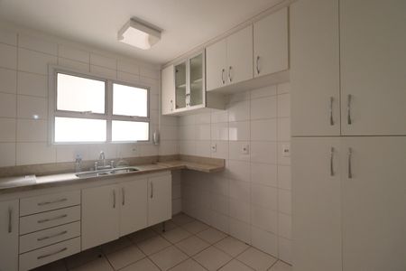 Apartamento para alugar com 140m², 3 quartos e 3 vagasCozinha
