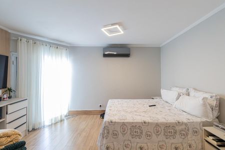 Casa à venda com 135m², 3 quartos e 3 vagasSuíte