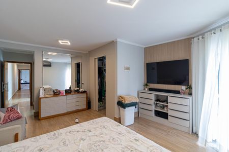 Casa à venda com 135m², 3 quartos e 3 vagasSuíte