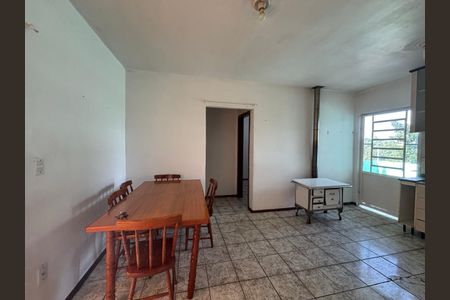 Casa para alugar com 360m², 4 quartos e 2 vagas Casa para alugar com 360m², 4 quartos e 2 vagasCozinha