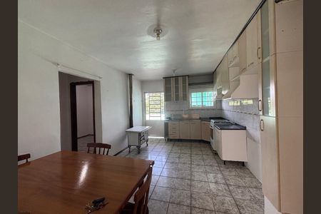 Casa para alugar com 360m², 4 quartos e 2 vagas Casa para alugar com 360m², 4 quartos e 2 vagasCozinha