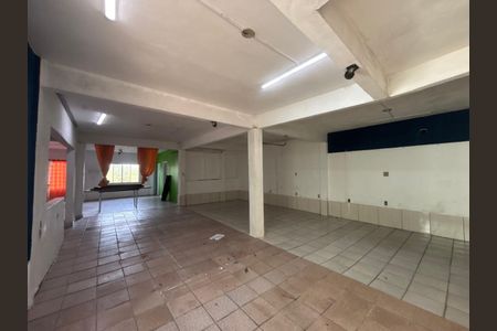 Casa para alugar com 360m², 4 quartos e 2 vagas Casa para alugar com 360m², 4 quartos e 2 vagasÁrea comum