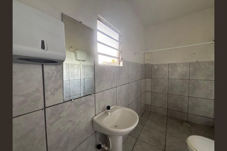 Casa para alugar com 360m², 4 quartos e 2 vagas Casa para alugar com 360m², 4 quartos e 2 vagasBanheiro de serviço