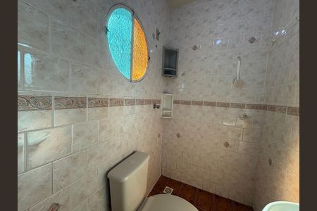 Casa para alugar com 360m², 4 quartos e 2 vagas Casa para alugar com 360m², 4 quartos e 2 vagasBanheiro da Suíte